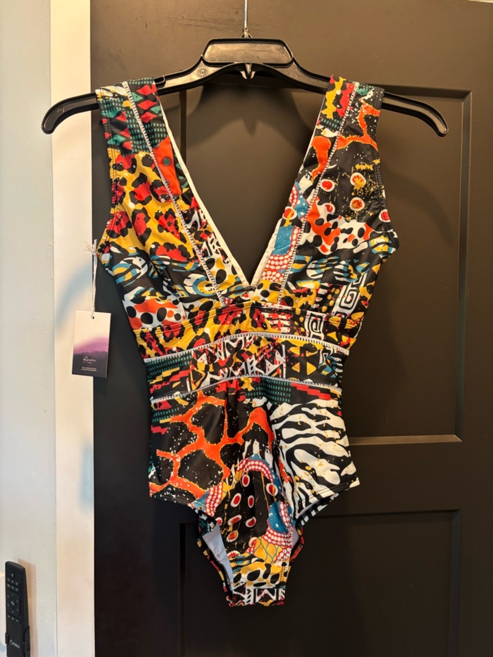 Averie Harlow Deep Plunge One Piece Swimsuit Bikini Swim Small NWT - Picture 4 of 9